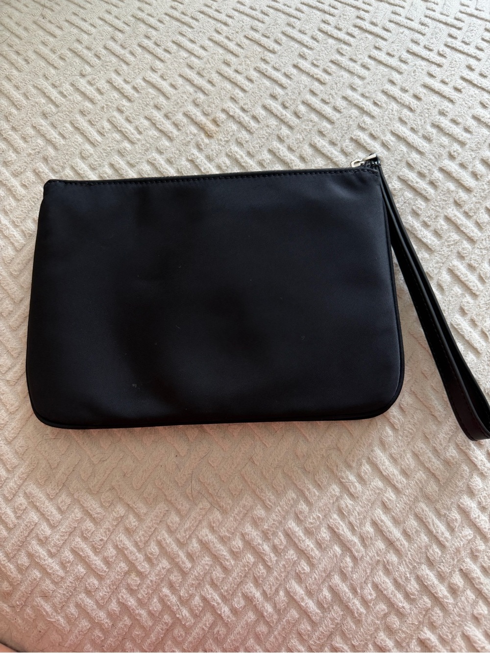 kate spade Black Zip Wristlet with Gold Logo - Picture 2 of 4